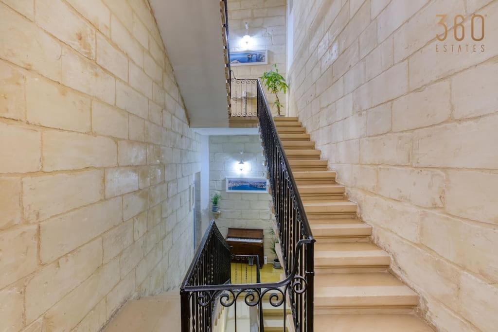 Lovely 1Br Home Traditional Apt In Bormla By 360 Estates Cospicua Exterior photo